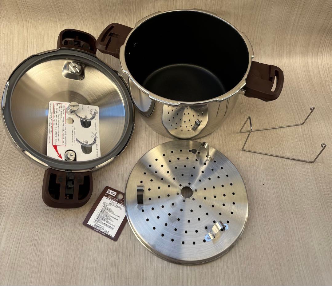 【新品未使用】魔法のクイック料理 wonderchef 両手圧力鍋5.5L