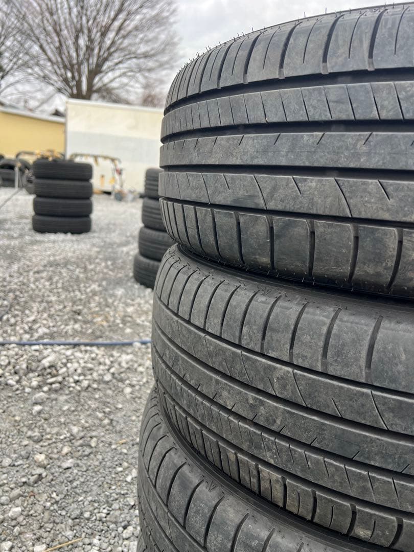 グッドイヤー　エフィシェントグリップ　rvf02 215/55r17 23年製