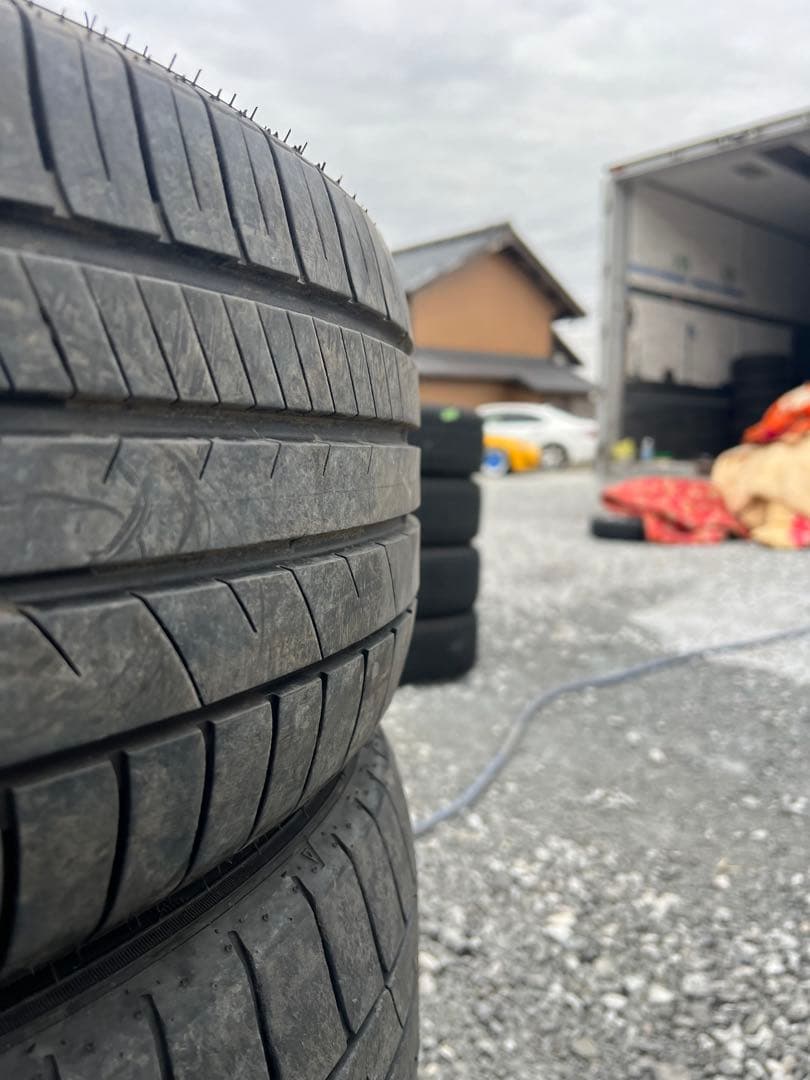 グッドイヤー　エフィシェントグリップ　rvf02 215/55r17 23年製
