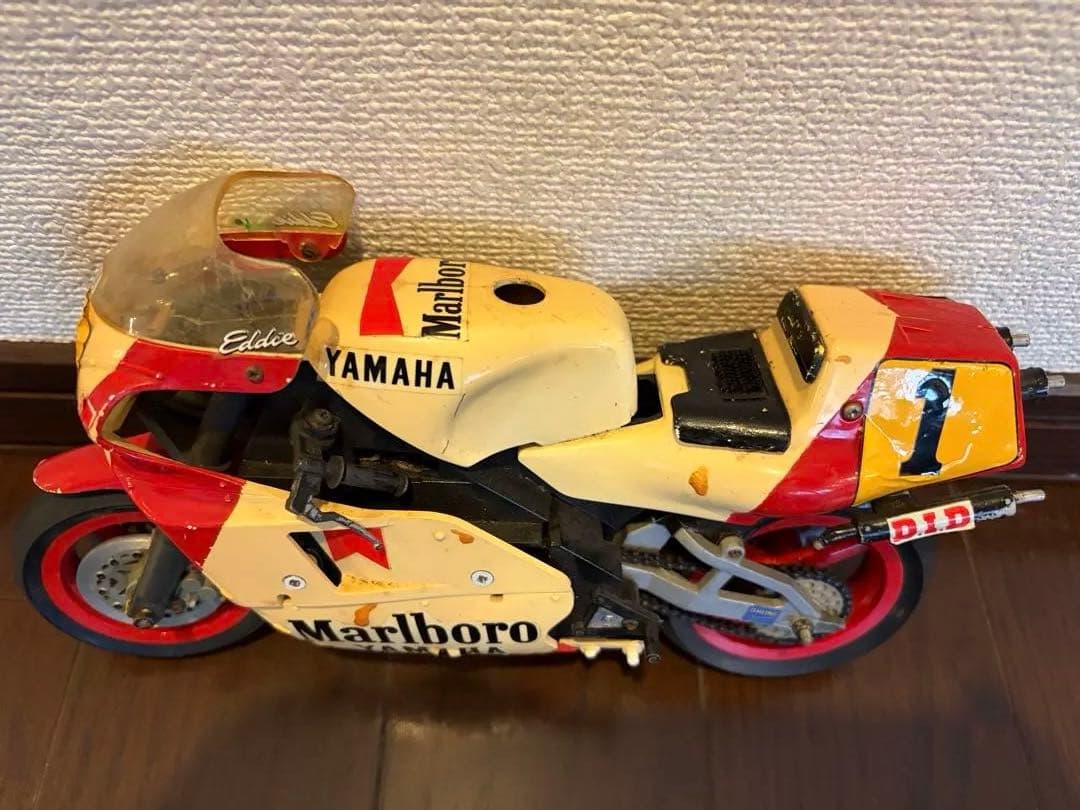 京商1/8グランプリレーサー　マルボロ　ヤマハ　YZR500 動作未確認