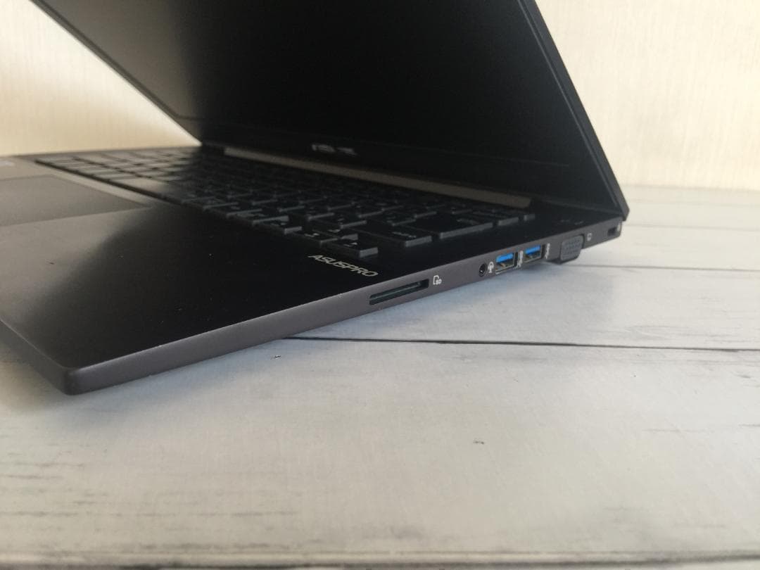 ASUS BU400A 14型TFT液晶　薄型・コンパクト ノートパソコン