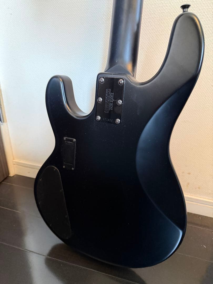ベース MUSICMAN StingRay StealthBlack HH