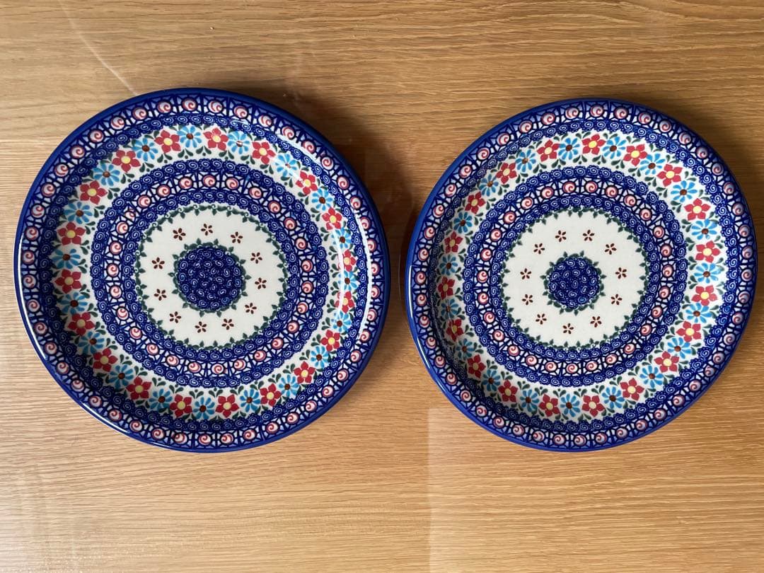 ポーランド食器2枚セット　花柄装飾の陶器皿 直径約25cm