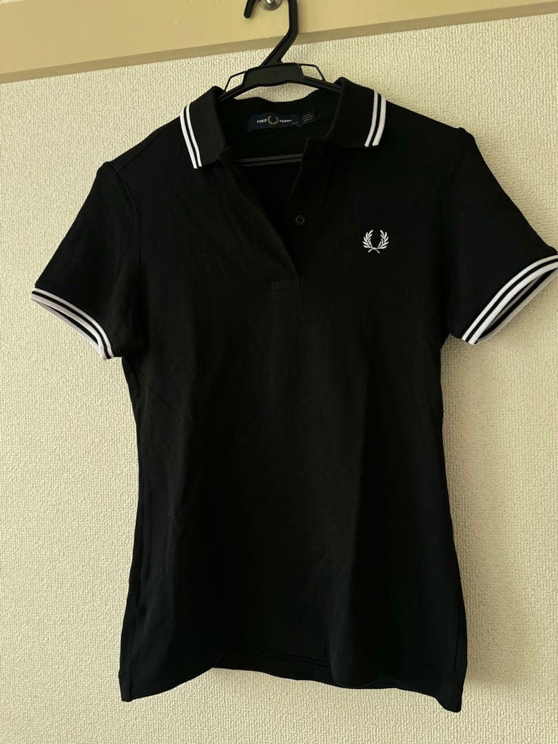 Lunonさんの割引価格 Fred Perry ブラック