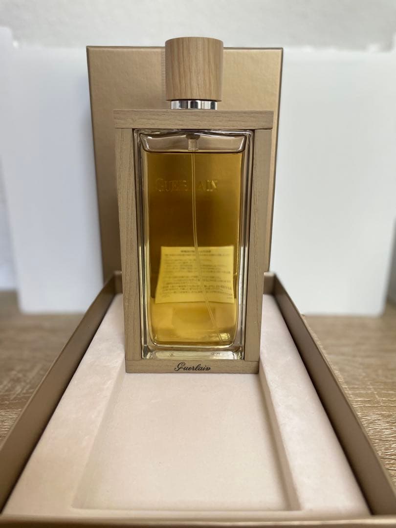 ま*ん様 Guerlain ARSENE LUPIN VOYOU希少