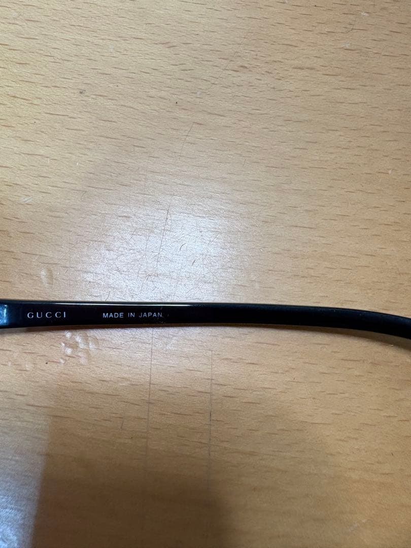 gucci 伊達メガネ　リムレス