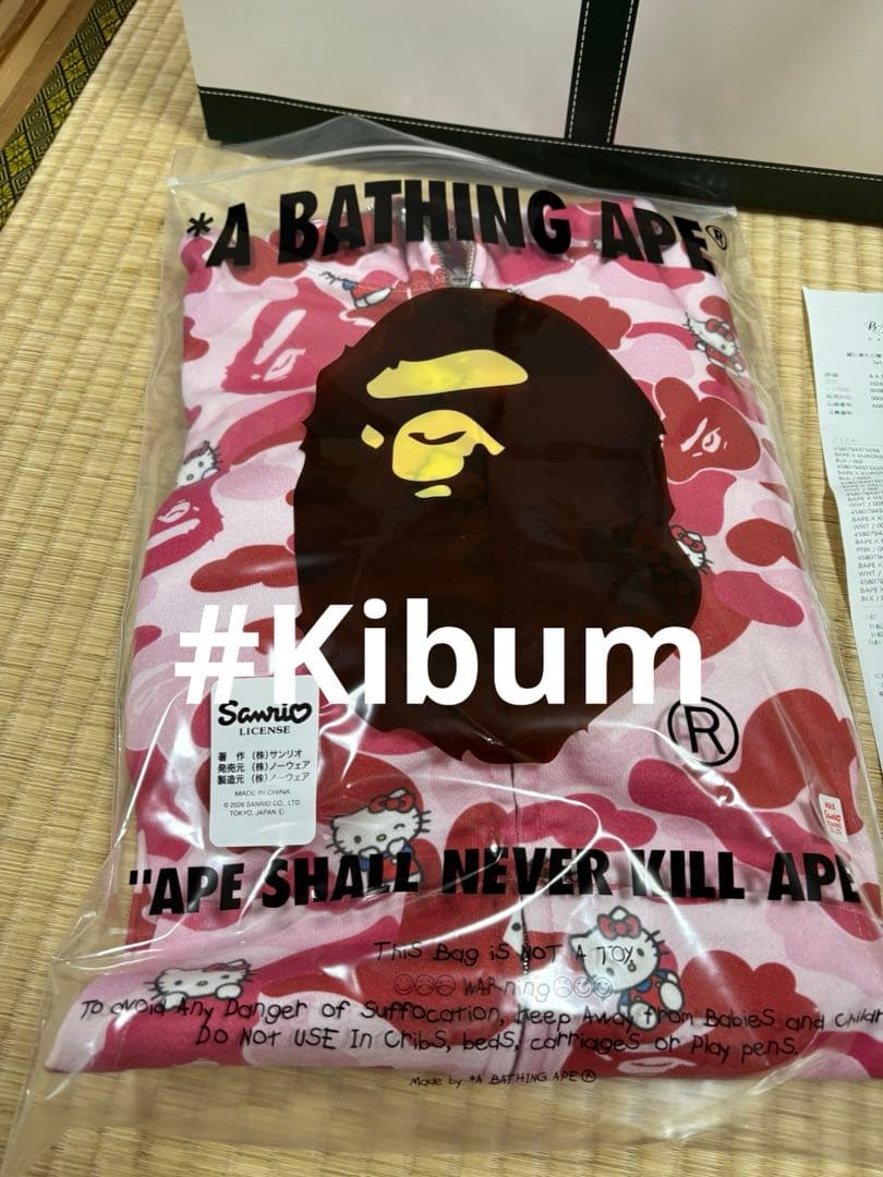 A BATHING APE ハローキティ sパーカー