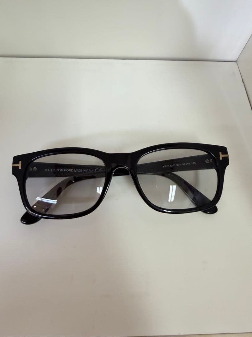 TOM FORD TF5432-F ライトグレー サングラス　度なし