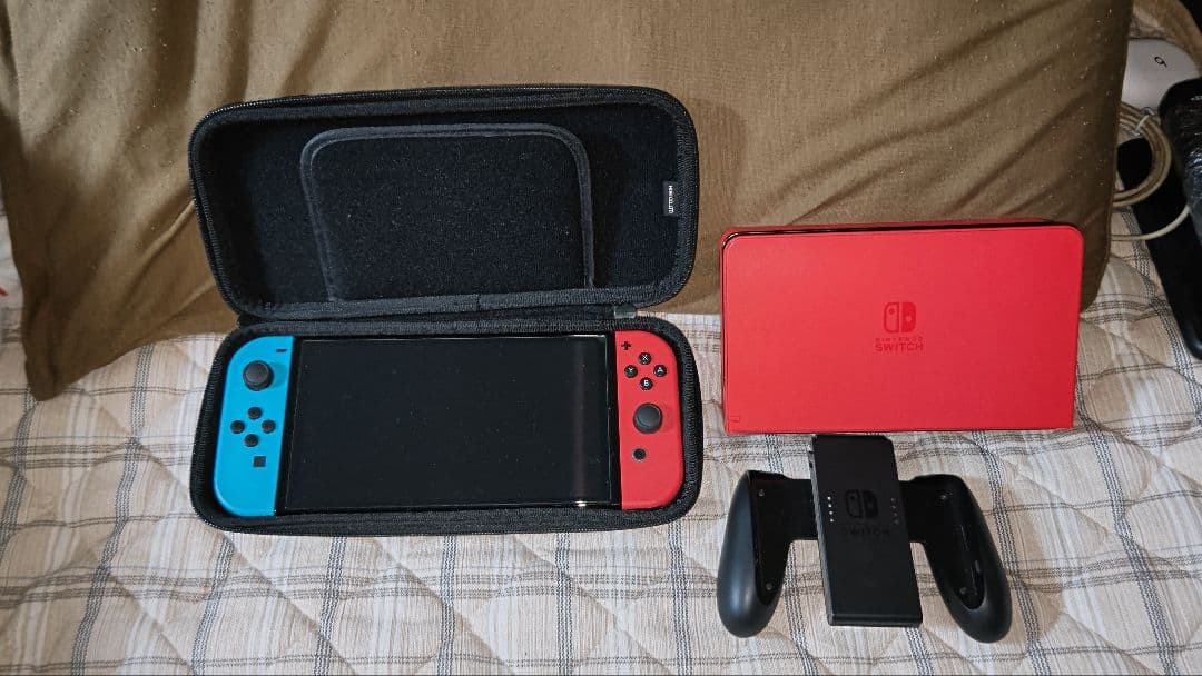 Nintendo Switch 本体 有機ELモデル ソフト2本付き