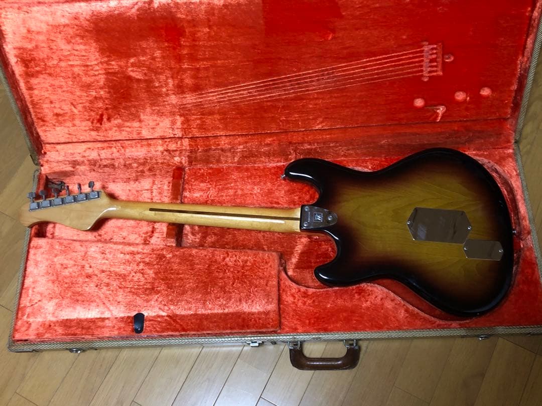 レア! MusicMan StingRayⅡ With T.S.Vibrato