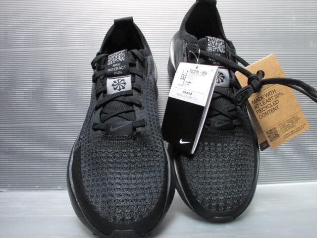 新品　Nike　27.5㎝