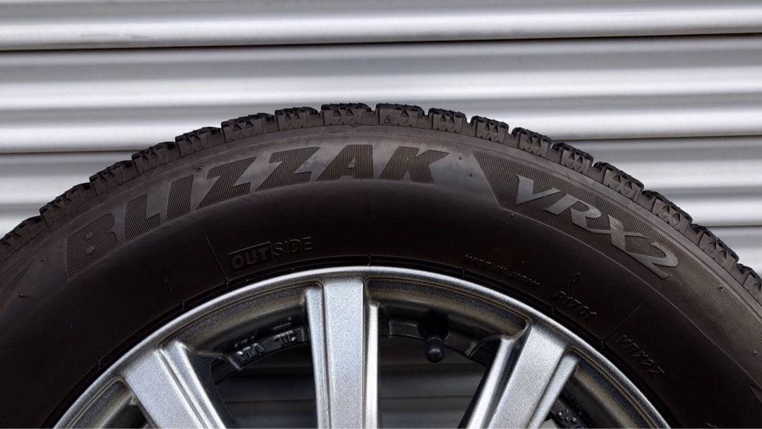 エブリィワゴン　スタッドレス　13インチ　BLIZZAK VRX2 ①