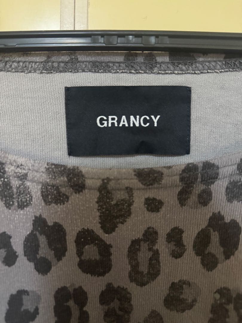 【GRANCY】総柄ラインストーングラフィックロンT