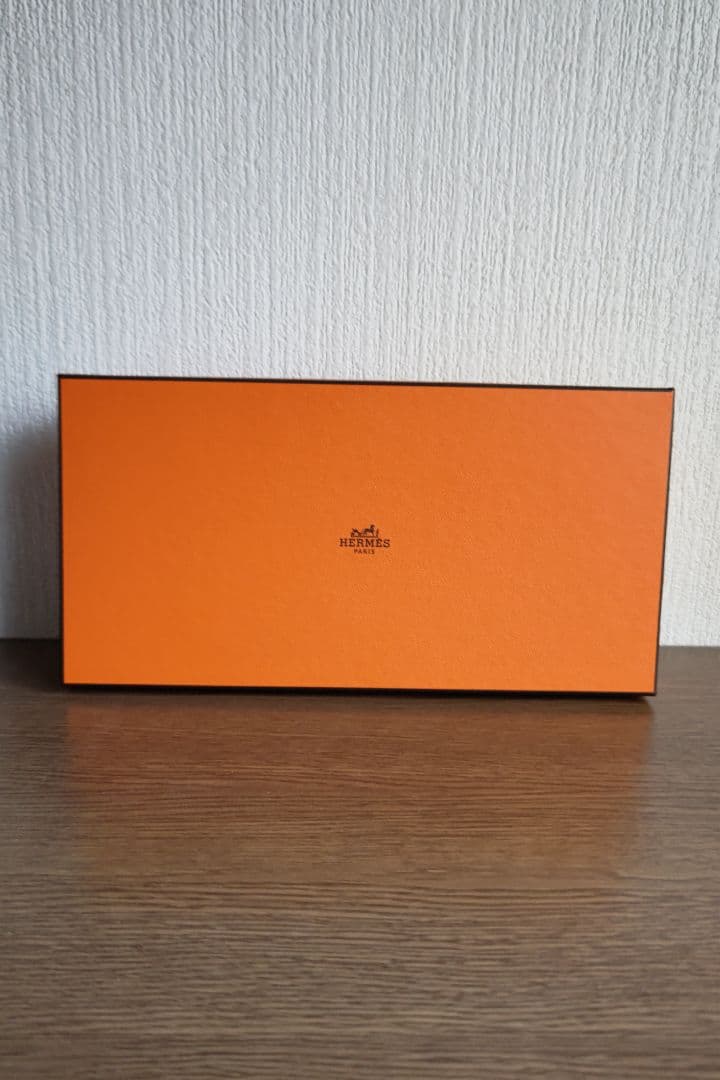 エルメス　ストール　ニューリブリス　オフホワイト　新品未使用　お値下げ可