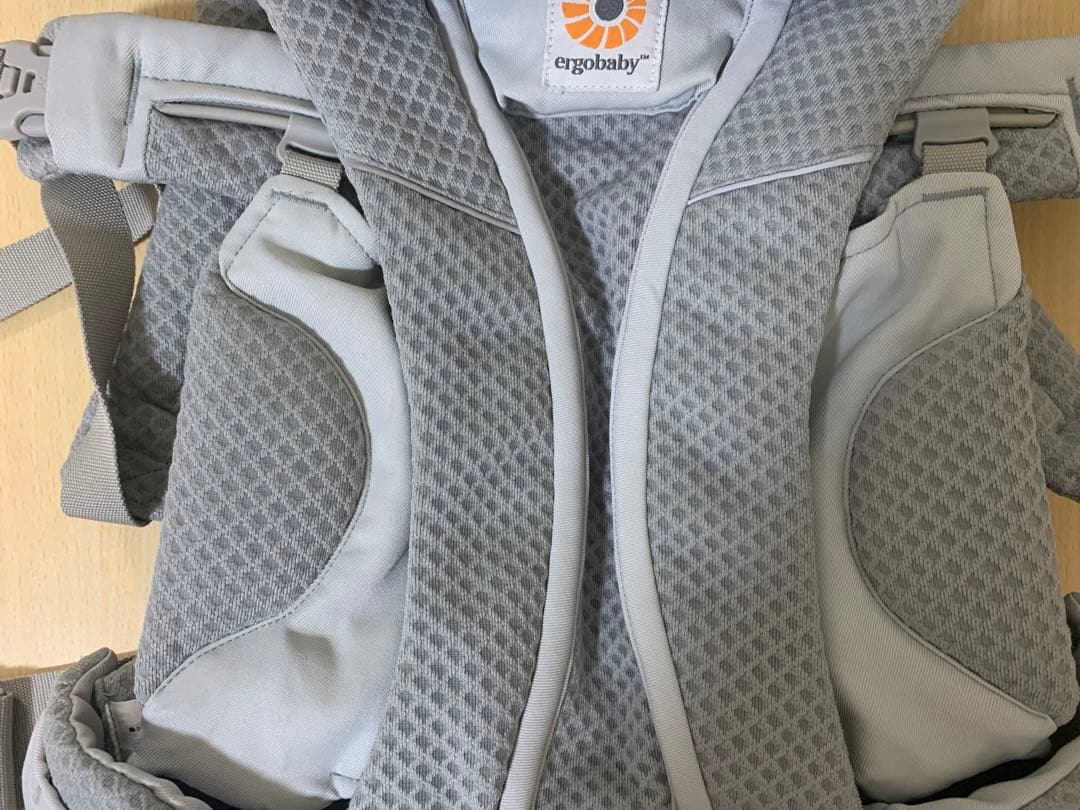 【超美品‼️】エルゴベビー ErgoBaby オムニブリーズ　パールグレー