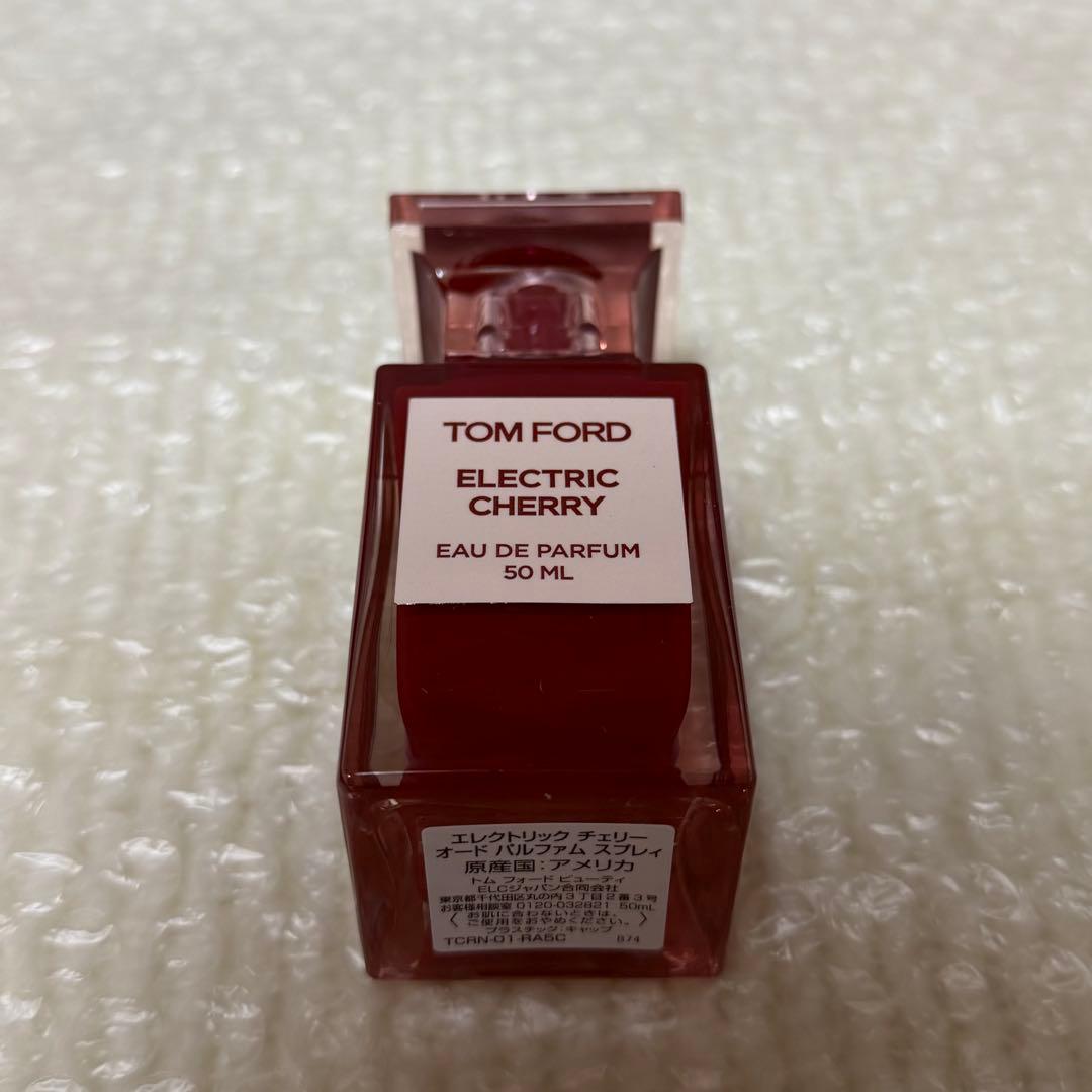 トムフォード　エレクトリックチェリー　オードパルファム　スプレィ　50ml