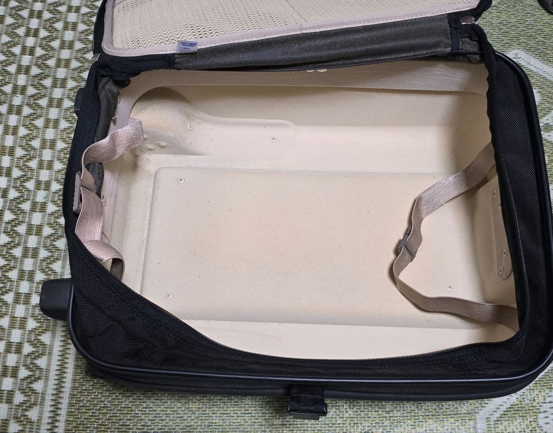 Samsonite 黒 キャリーケース 中型
