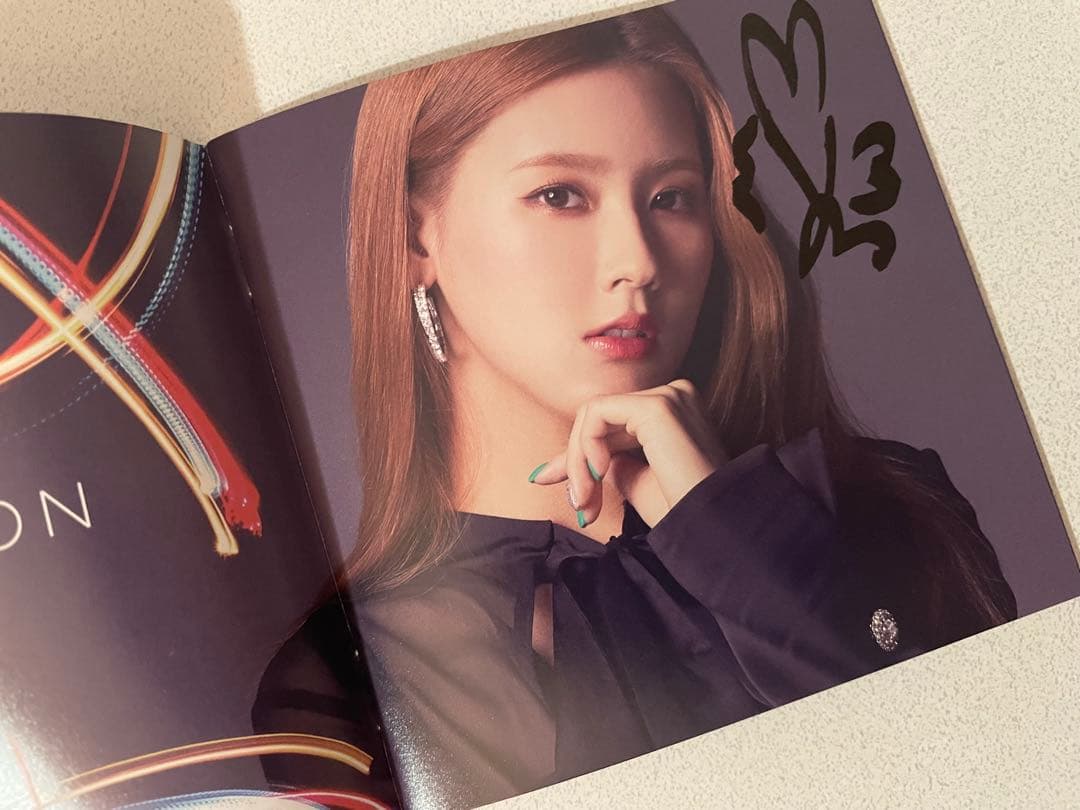 (G)I-DLE / LATATA 初回限定盤B CD+フォトブック　サイン入り