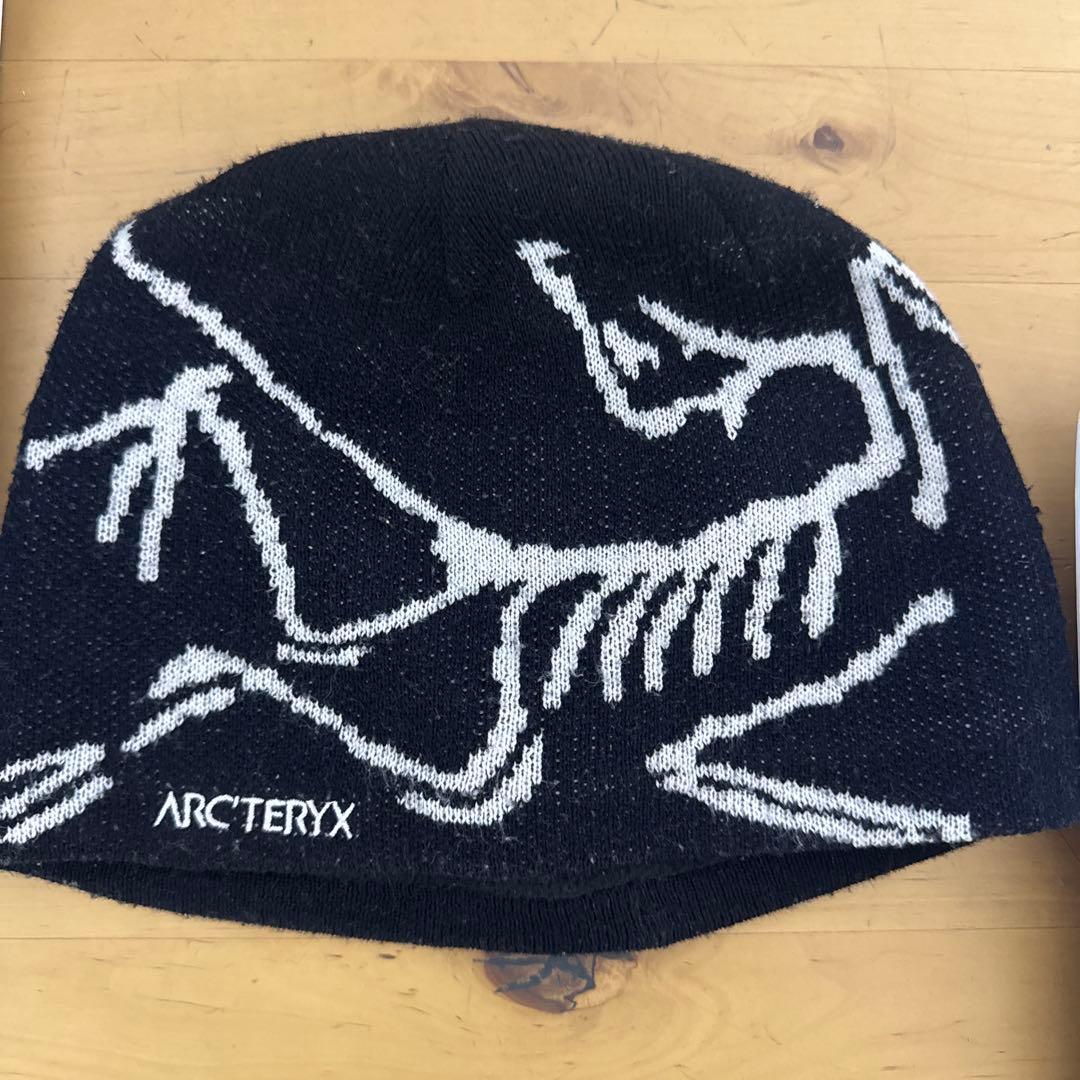 ARC'TERYX スケルトンデザイン ニット帽 ブラック