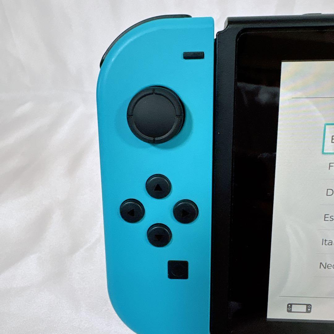 ニンテンドー Nintendo Switch 本体　ネオンブルー／ネオンレッド