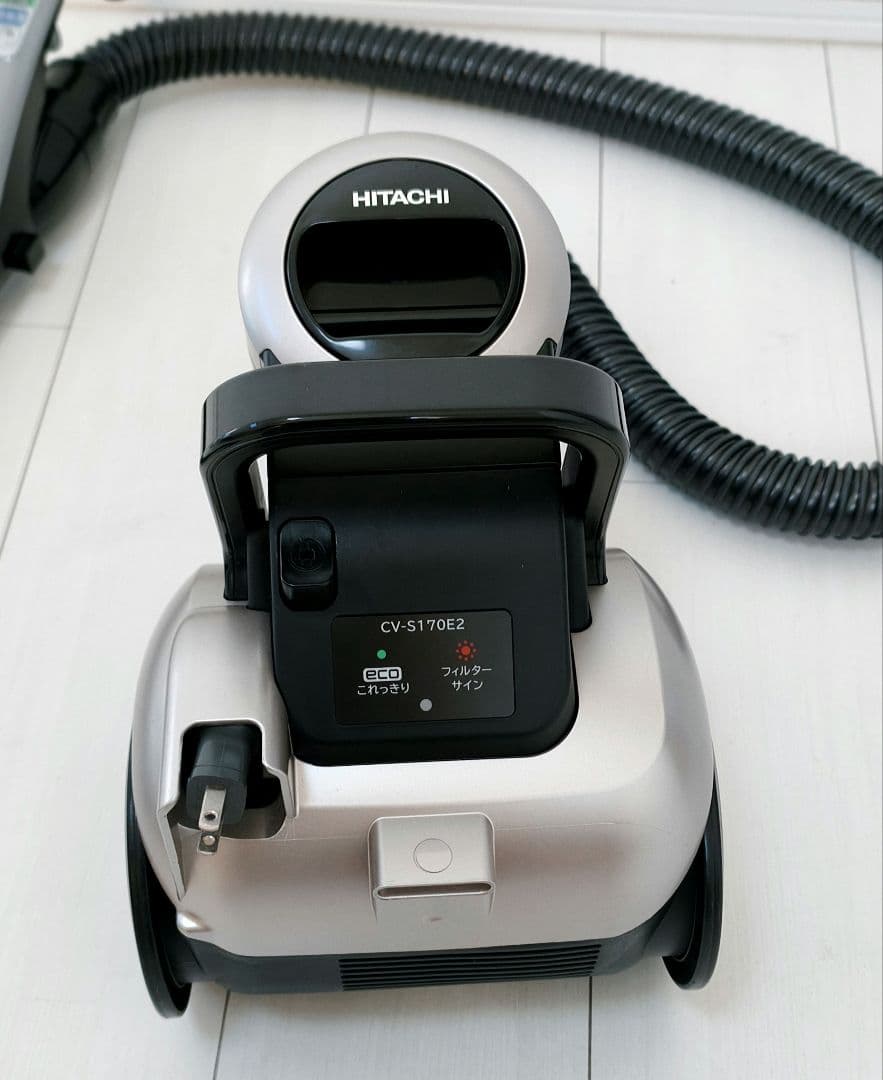 HITACHI サイクロン式クリーナーCV-SY70E2 掃除機　2024年製