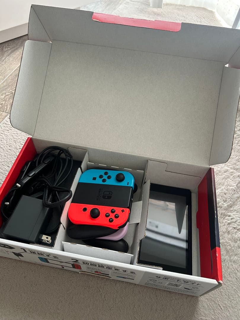 Nintendo Switch 本体 コントローラー2個 Joy-Con 箱付き