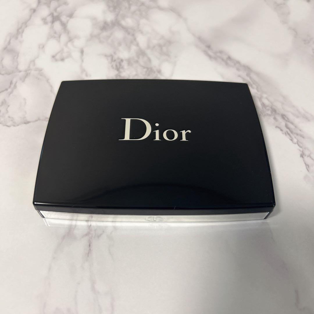 Dior Forever Natural Velvet パウダーファンデーション