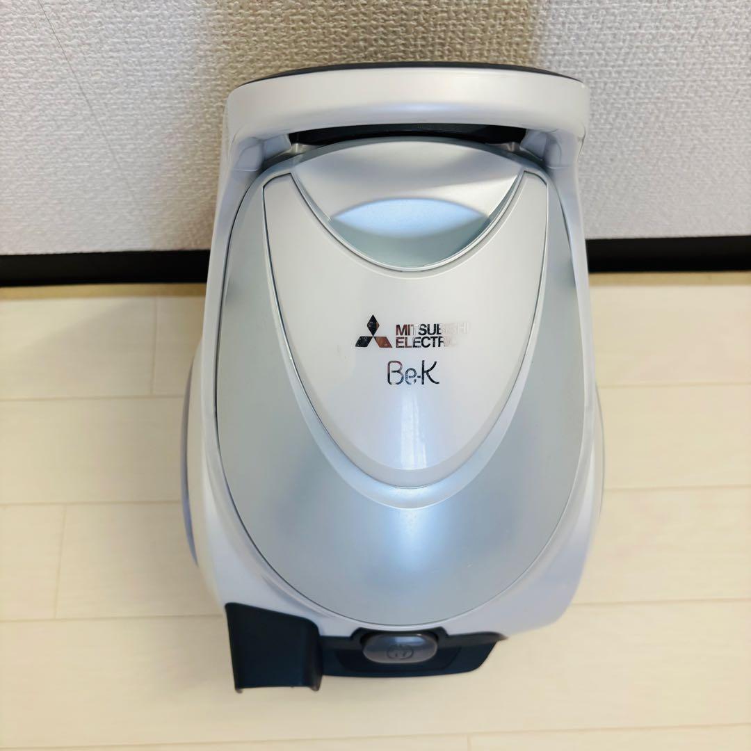 【美品】三菱電機 紙パック式掃除機Be-K 自走式パワーブラシ 紙パック2個付き