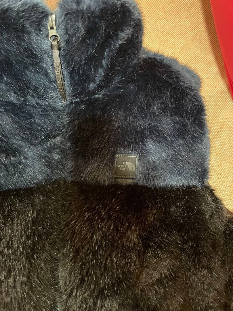 THE NORTH FACE ファー ベスト ネイビー/ブラック