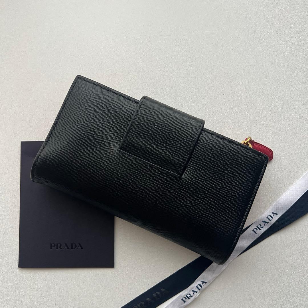257 美品 PRADA プラダ 2つ折り財布