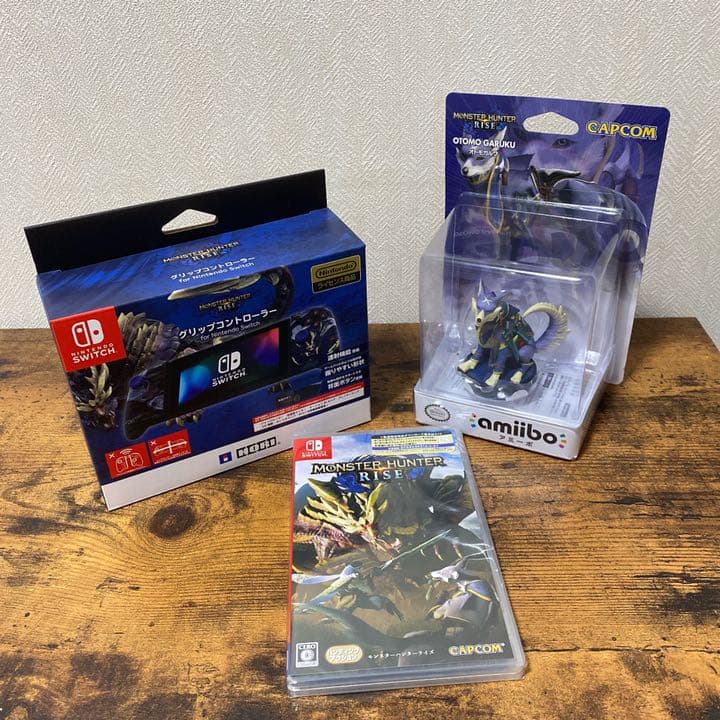 【新品未開封♡】モンスターハンターライズ、グリップコントローラー、オトモガルク