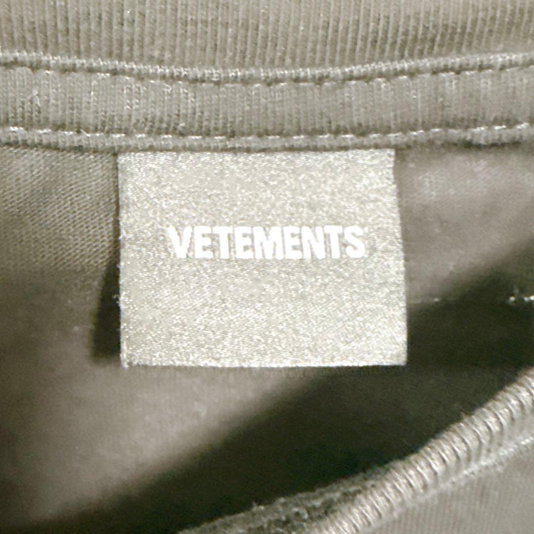 a*t様 VETEMENTS Tシャツ Lサイズ