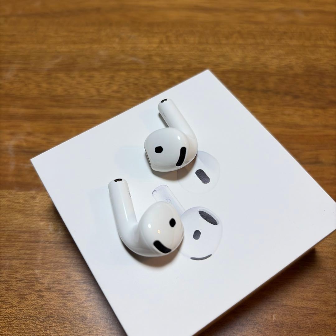 【中古】AirPods 4 アクティブノイズキャンセリング搭載モデル
