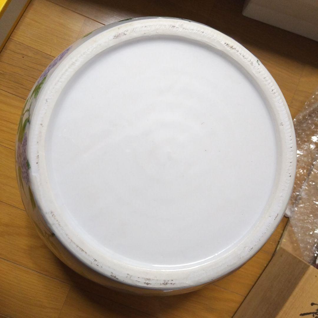 紫陽花の花柄 陶器製、瓶、メダカ鉢、睡蓮鉢、置物、焼物、工芸品、