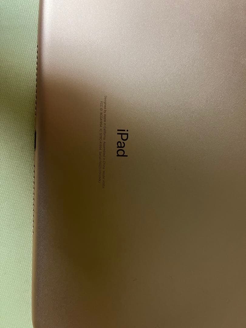 iPad第6世代　Wi-Fi＋Cellularモデル