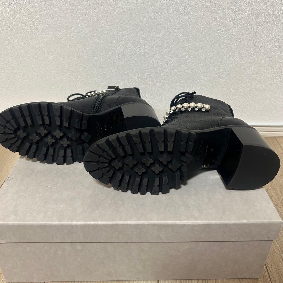JIMMY CHOO ジミーチュウ ショートブーツパール付き