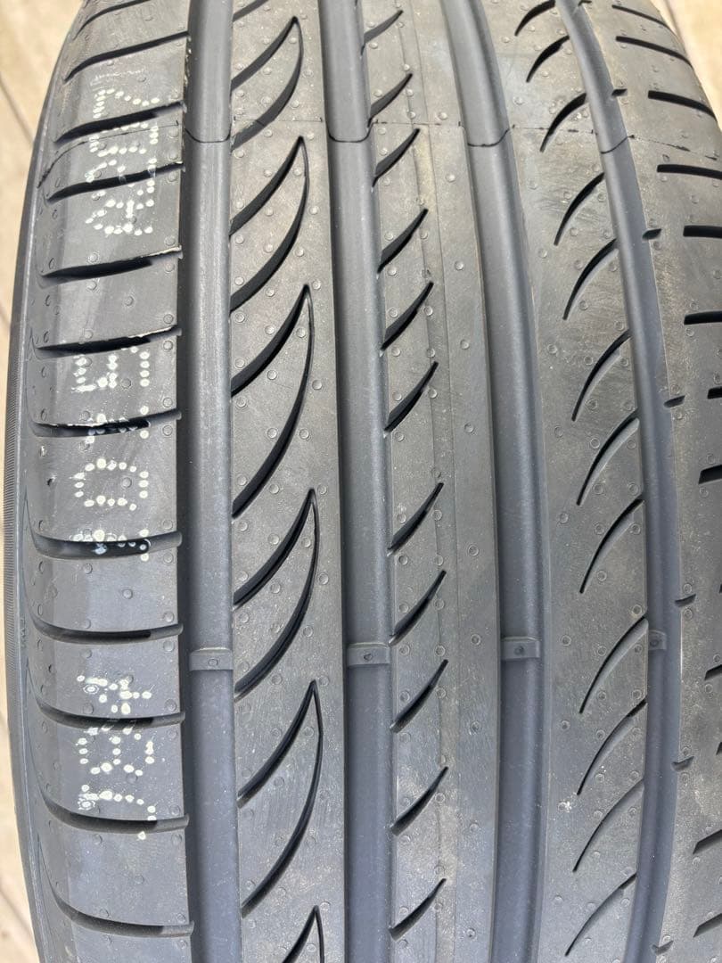 未走行 ピレリ POWERGY 215/50R18 96Y XL サマータイヤ①