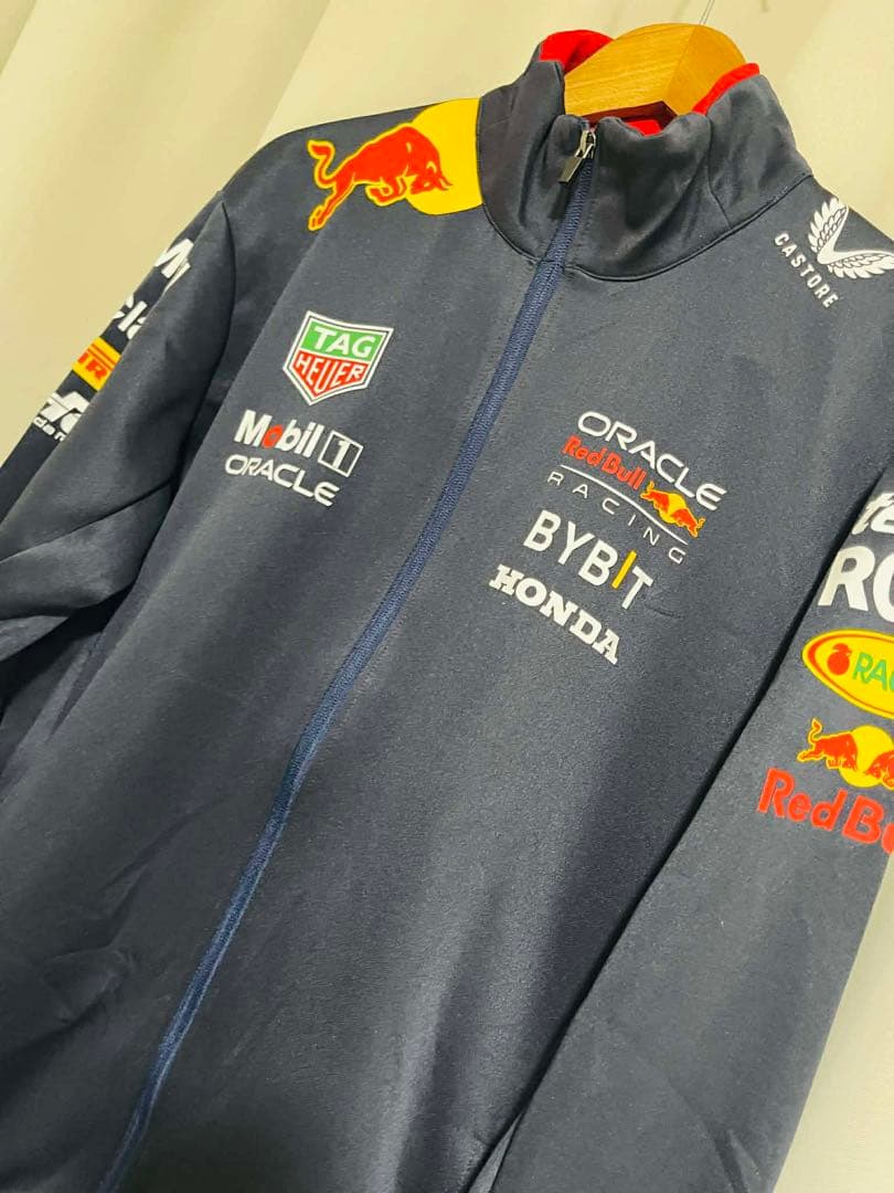 y*t様 レッドブル レーシング チーム オフィシャル ジャケット RedBul