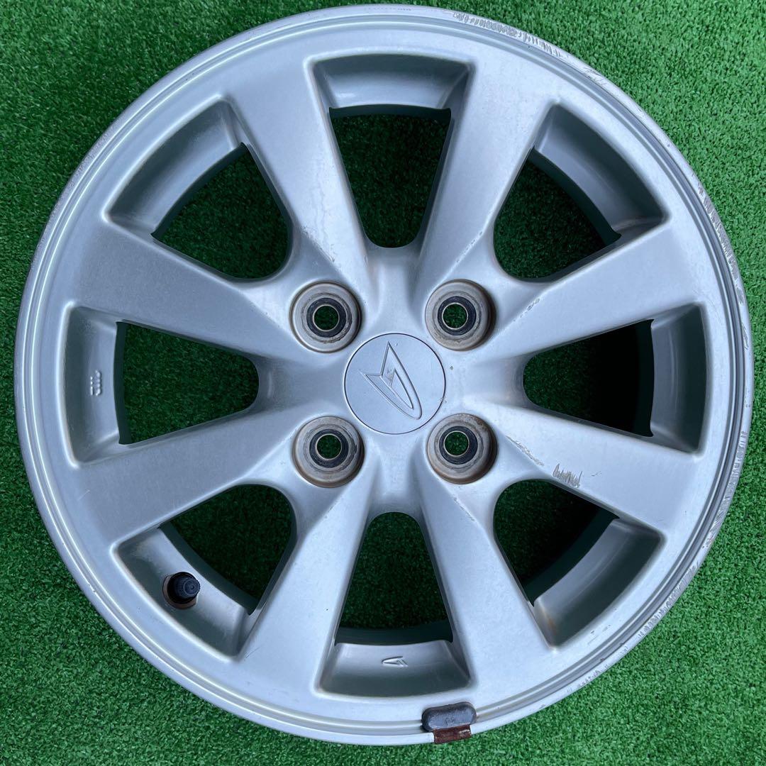 ダイハツ純正アルミホイール　14×4.5 PCD 100+45　4本セツト。