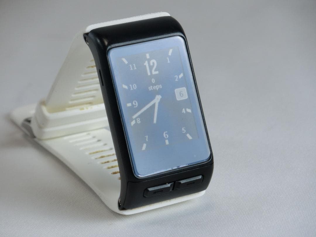 ガーミン VIVOACTIVE J HR 160518と新品ベルト黒/青セット
