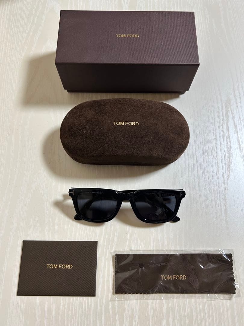 【最安値】TOM FORD Dario TF817-N 01A サングラス