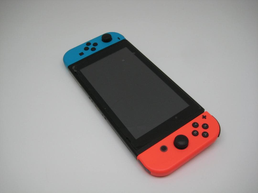 値下げ　Nintendo Switch 本体 青/赤 ケース付き