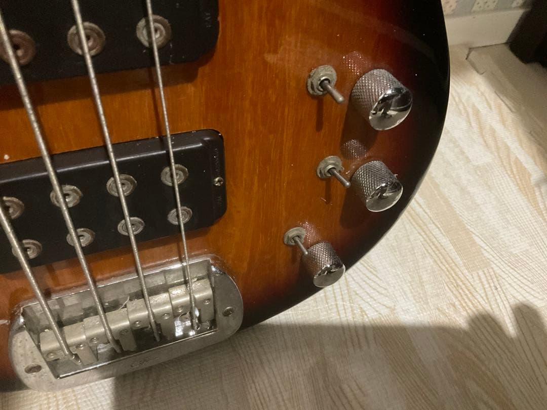 G&L Tribute L-2000 ジャンク