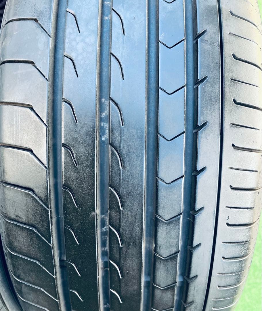 225/55 R17、YOKOHAMA BluEarth-RV03、23,24年
