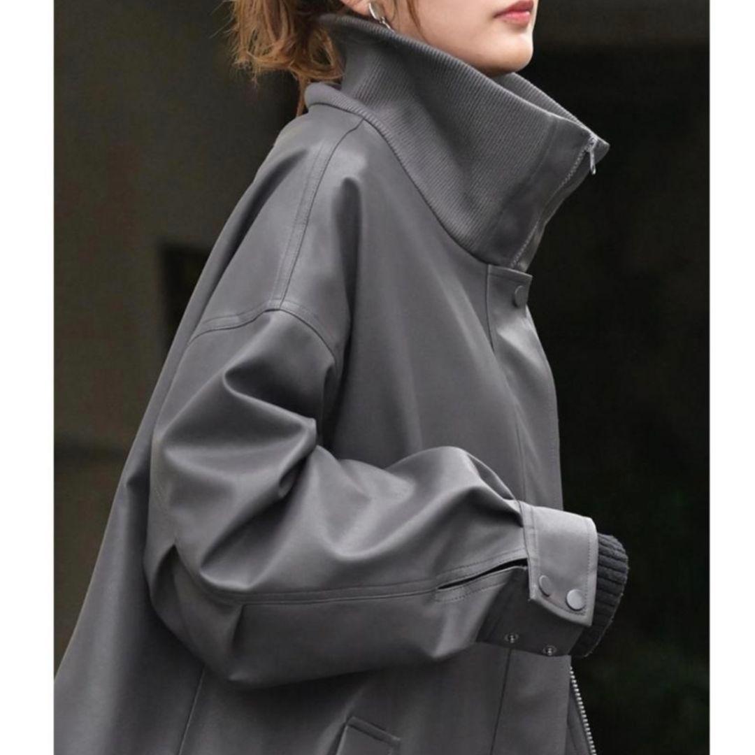 人気✨️ HUG.U ハグユー フェイクレザー ロングコート 黒 レザーコート
