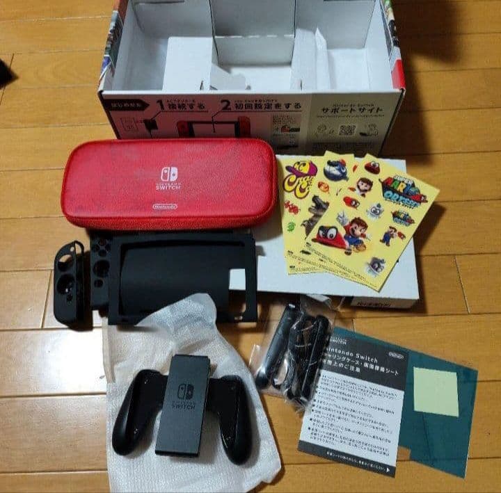 NintendoSwitch本体スーパーマリオオデッセイセット新品バッテリー付き