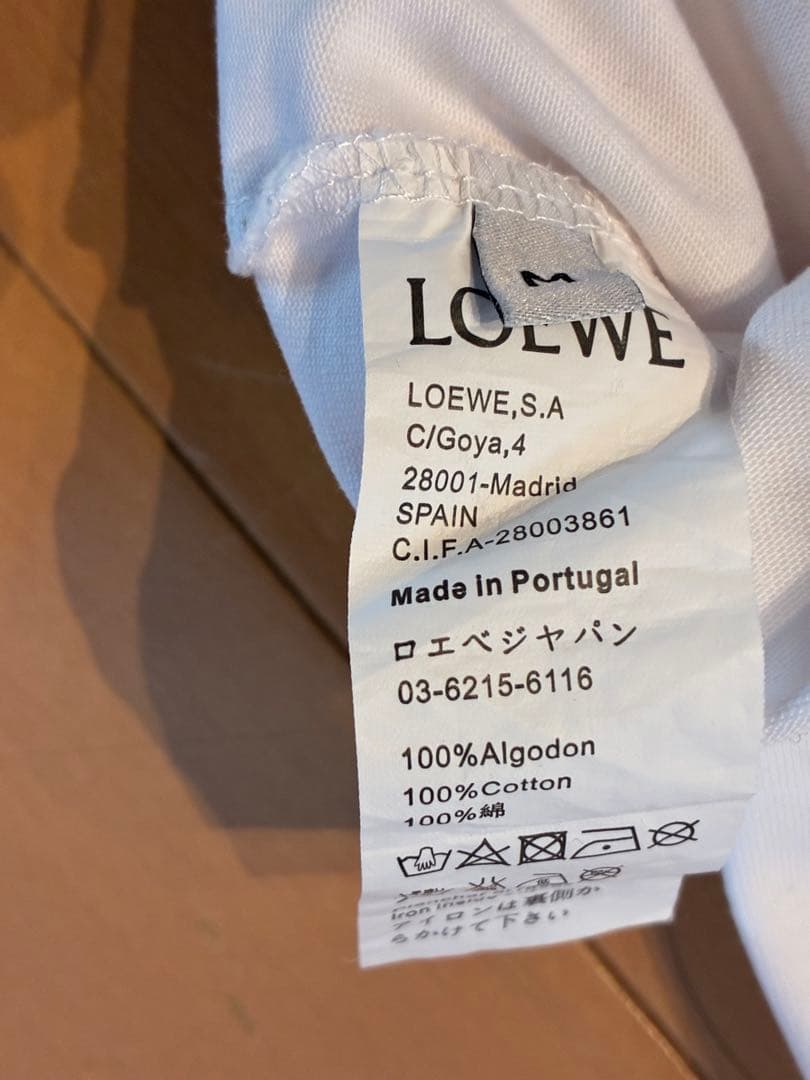 【美品】LOEWE エンボスロゴ ホワイト半袖Tシャツ Mサイズ