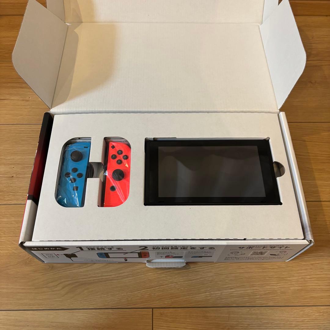 【週末値下げ】【付属品完備】Nintendo Switch 本体 ブルー/レッド