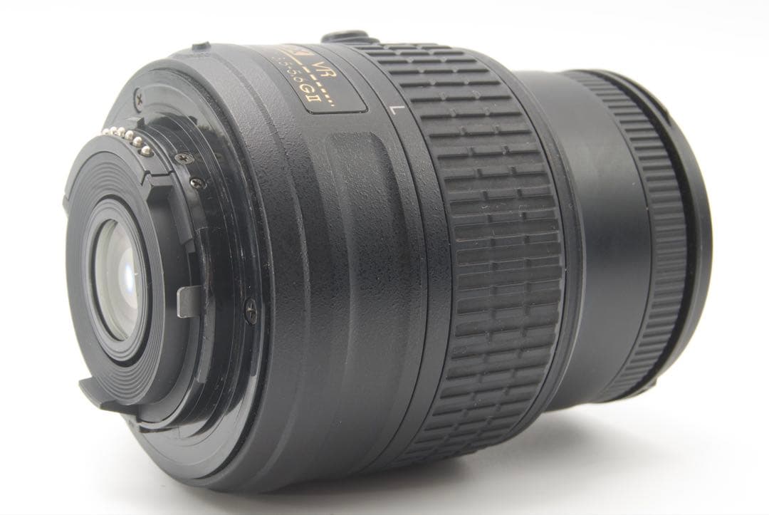 人気機種】Nikon D5500 希少カラー　レンズキットデジタル一眼レフ　美品