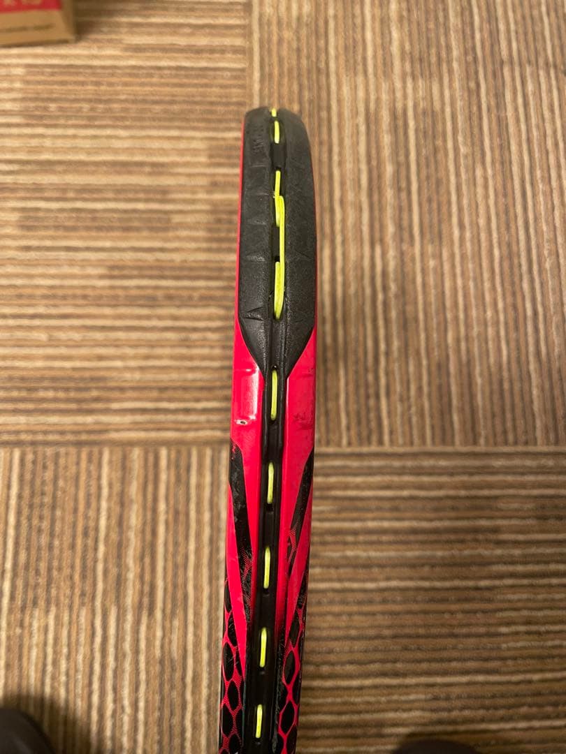 YONEX VCORE SV 98 テニスラケット　グリップ3